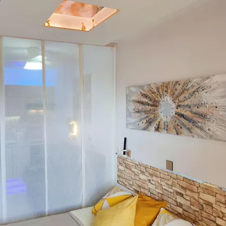 شقة Mit Beheiztem Pool By Interhome
